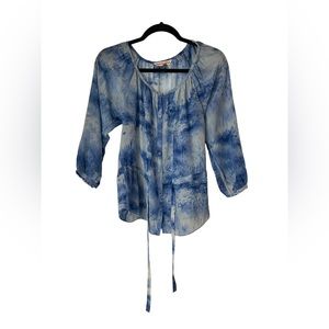 Rebecca Taylor size 2 silk blouse blue beige with waist tie to cinch